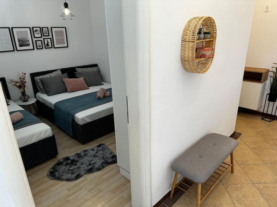 Beautiful Fully Renovated Apartment By The Sea, Large Balcony With Enchanting Views เนอุม ภายนอก รูปภาพ